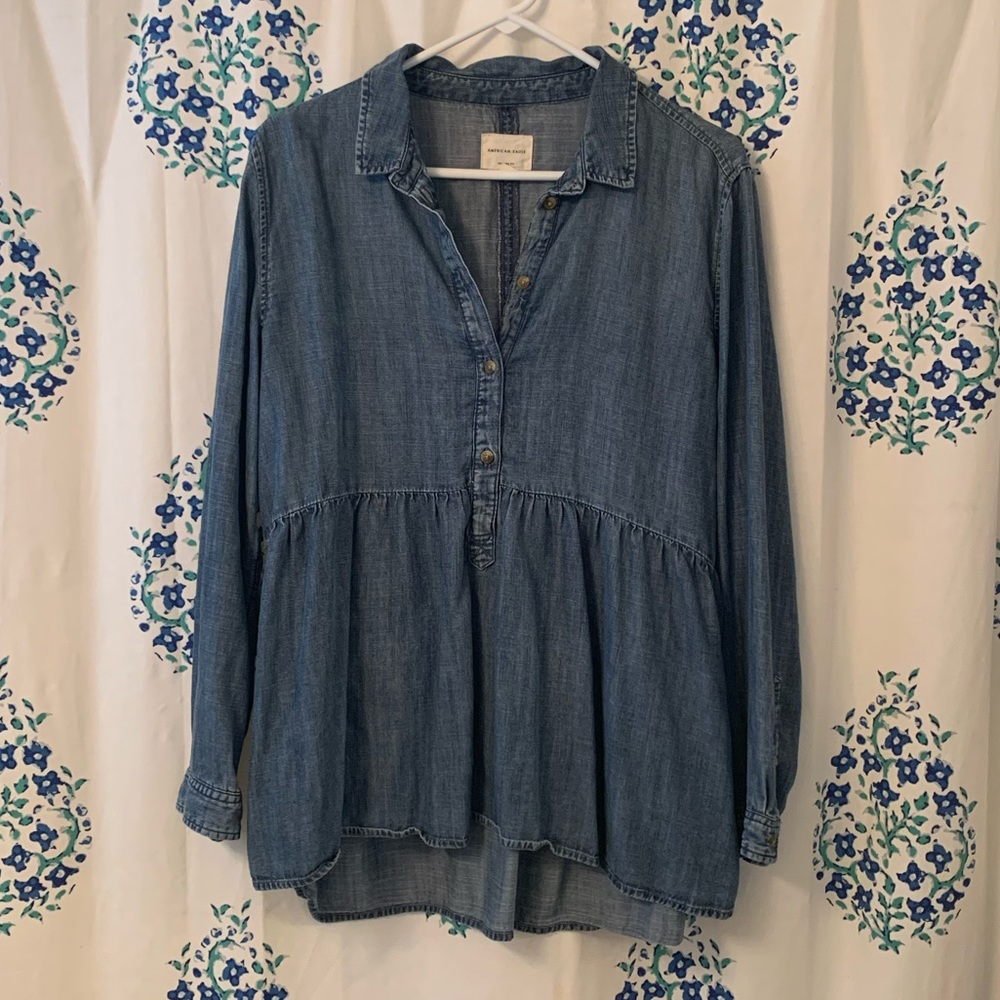 American Eagle Demin Top - Large